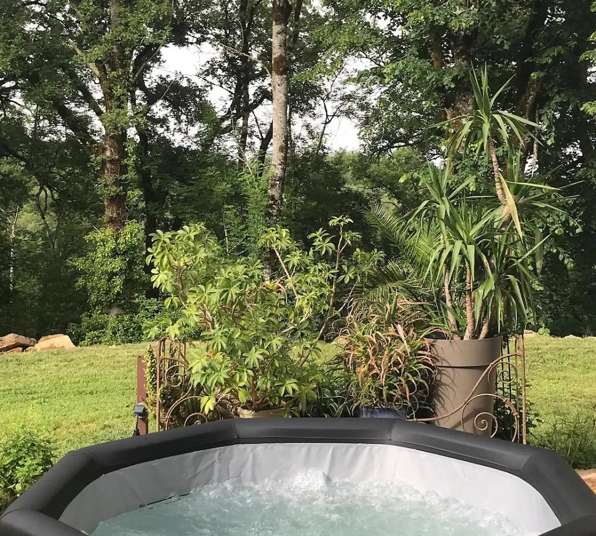 Vakantiehuis L'Atelier, Confort, Bain A Remous Et Nature Parisot